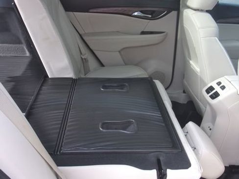 Used 2023 Buick Envision Avenir FWD image 36