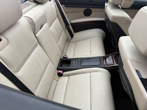 Used 2011 BMW 328i Convertible RWD image 7