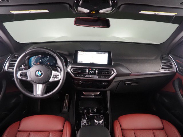 Used 2024 BMW X3 sDrive30i w/ M Sport Package w/ M Sport Package RWD image 3