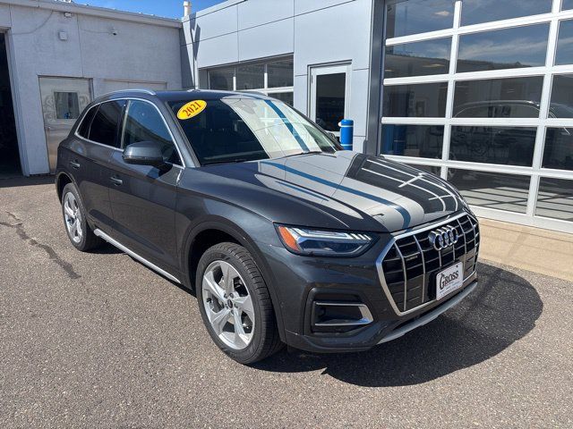 Used 2021 Audi Q5 Prestige AWD/4WD image 2