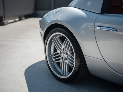 Used 2003 BMW Z8 RWD image 17