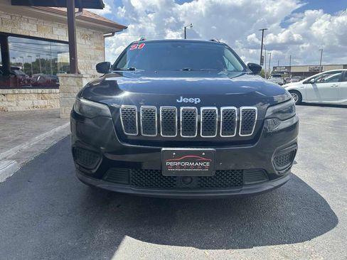 Used 2021 Jeep Cherokee Latitude FWD image 7