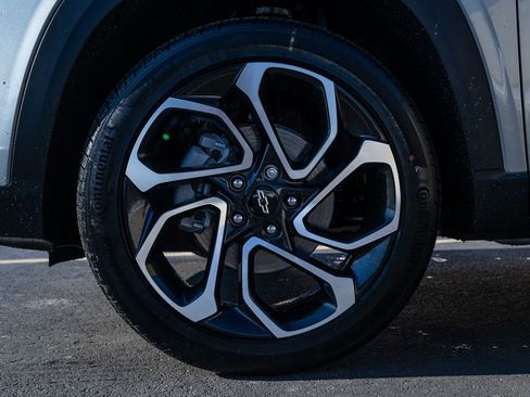 New 2026 Chevrolet Trax RS image 8