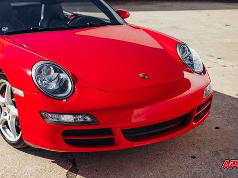 Used 2005 Porsche 911 Carrera S image 24