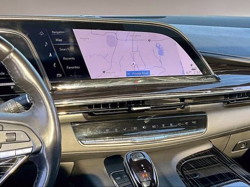 Used 2023 Cadillac Escalade ESV Sport AWD/4WD image 6