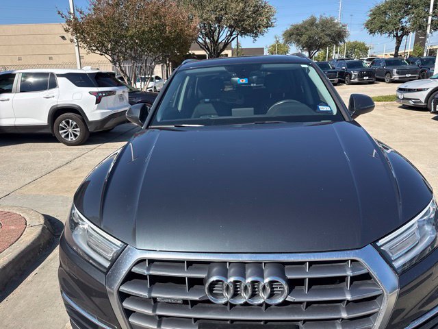 Used 2019 Audi Q5 2.0T Premium w/ Convenience Package AWD/4WD image 3
