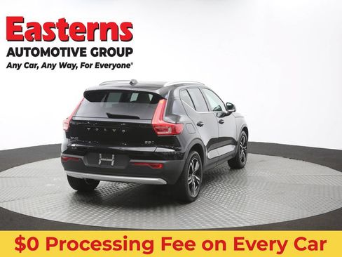 Used 2023 Volvo XC40 B5 Plus AWD/4WD image 40