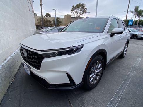 Used 2026 Honda CR-V EX image 2