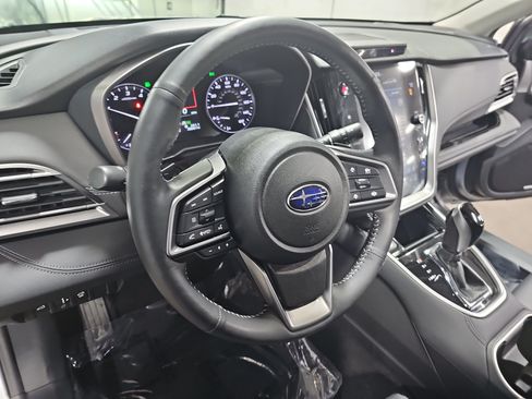 Used 2025 Subaru Outback Touring AWD/4WD image 16