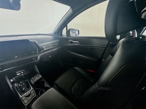 Used 2023 Kia Sportage X-Line image 11