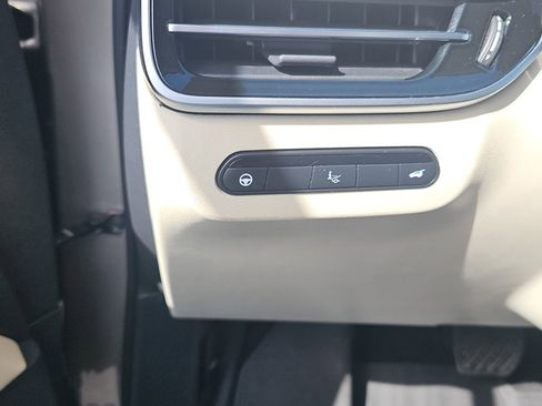Used 2023 INFINITI QX60 Sensory w/ Vision Package AWD/4WD image 23