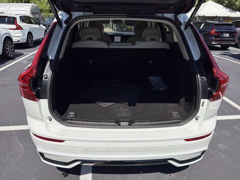 Certified 2024 Volvo XC60 B5 Plus AWD/4WD image 34