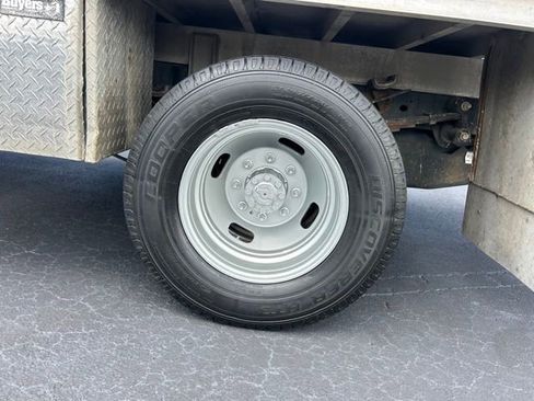 Used 2019 Ford F350 XL w/ Power Equipment Group RWD image 10