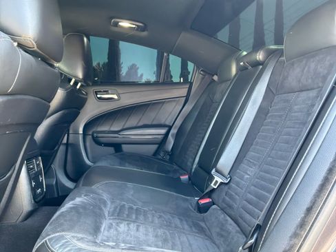 Used 2019 Dodge Charger Scat Pack w/ Daytona Edition Group RWD image 17