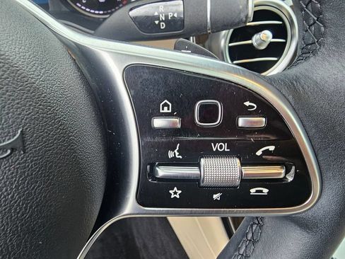 Used 2022 Mercedes-Benz GLC 300 image 21