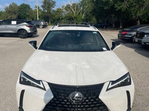 Used 2023 Lexus UX 250h FWD w/ Accessory Package (Z2) image 5