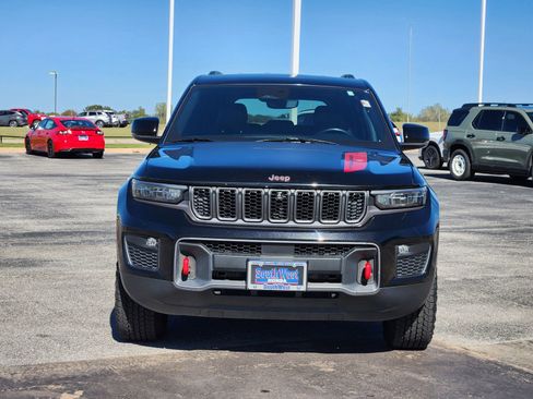 Used 2022 Jeep Grand Cherokee Trailhawk image 6