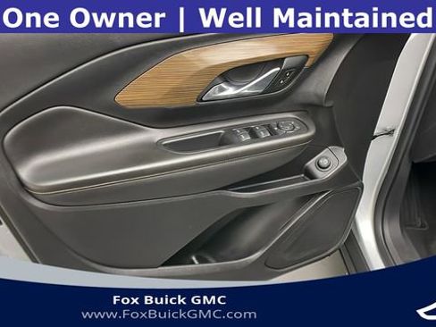 Used 2021 GMC Terrain SLE w/ Driver Convenience Package image 8