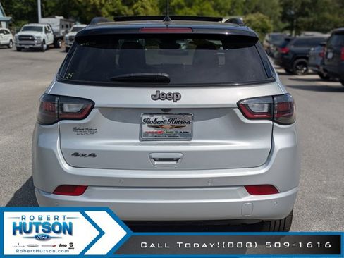 Used 2025 Jeep Compass Limited w/ High Altitude Package AWD/4WD image 7