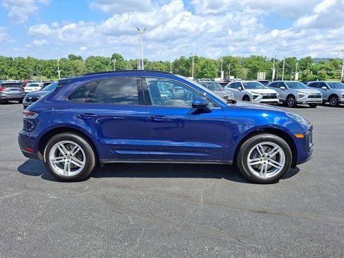 Used 2024 Porsche Macan image 8