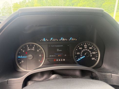 Used 2019 Ford F150 XLT w/ Equipment Group 302A Luxury AWD/4WD image 17