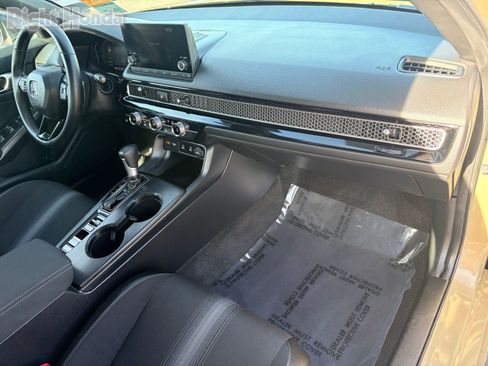 Certified 2025 Honda Civic Sport image 31