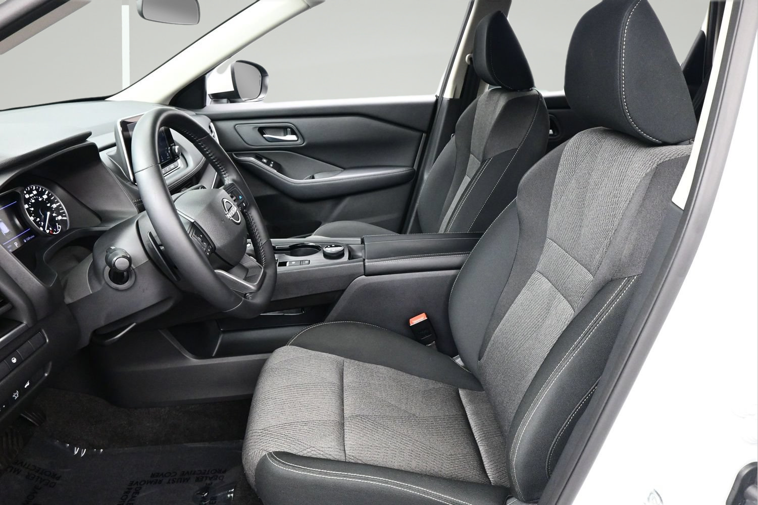 Certified 2026 Nissan Rogue SV w/ Cold Weather Package AWD/4WD image 9