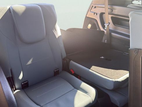 Certified 2026 Mercedes-Benz GLB 250 4MATIC image 24