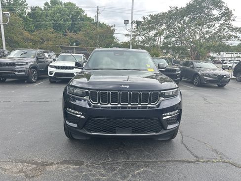 Used 2024 Jeep Grand Cherokee Limited AWD/4WD image 4