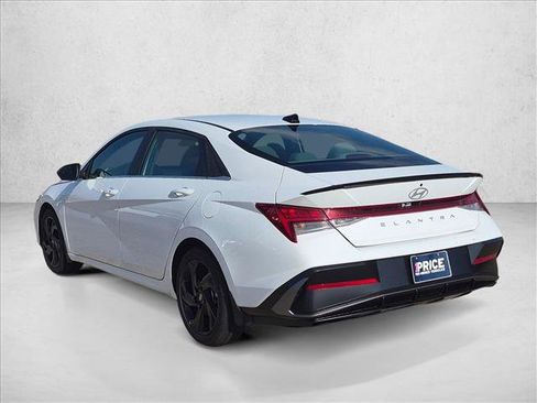 Used 2026 Hyundai Elantra SEL Sport Premium w/ Cargo Package FWD image 6