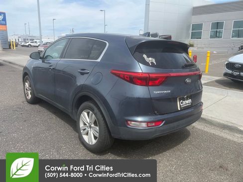 Used 2018 Kia Sportage LX AWD/4WD image 5