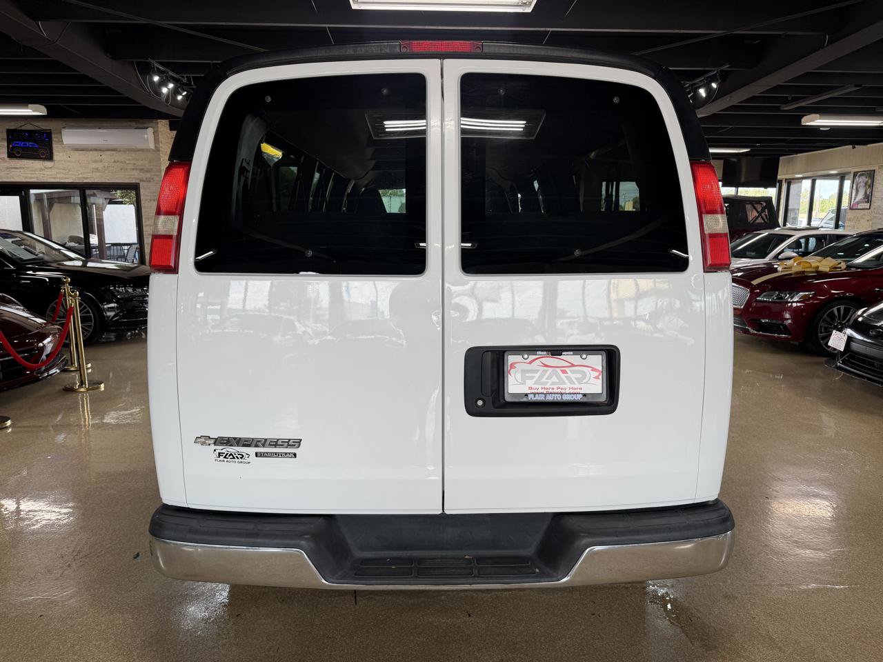 Used 2016 Chevrolet Express 3500 LT w/ LT Preferred Equipment Group RWD image 6
