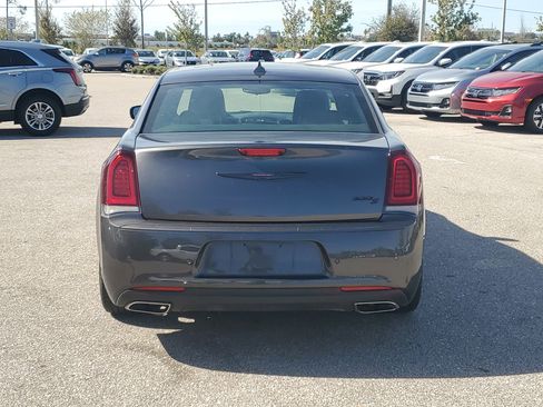 Used 2023 Chrysler 300 S image 5