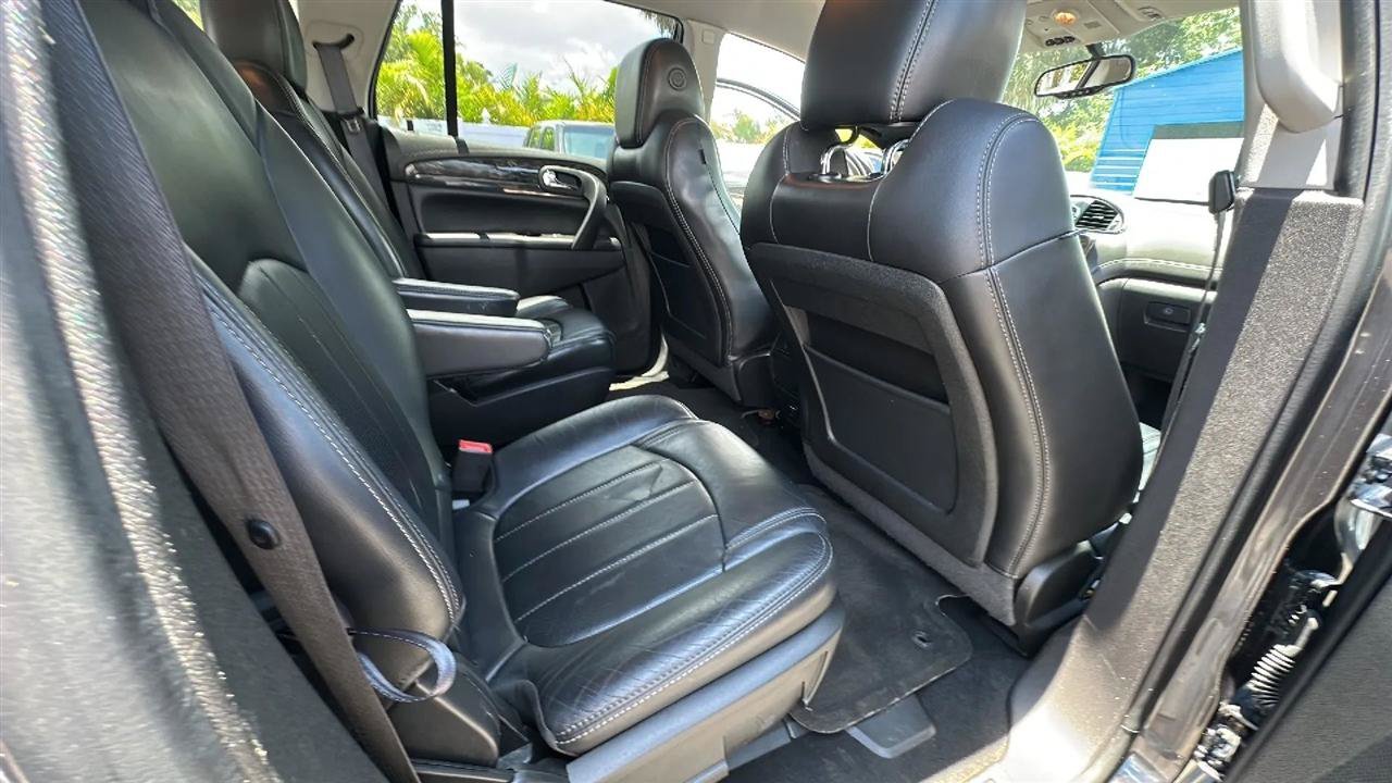 Used 2014 Buick Enclave Leather FWD image 30