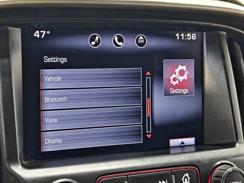 Used 2015 GMC Canyon SLT image 34