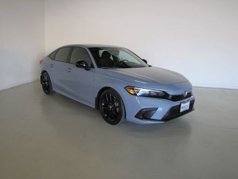 Certified 2024 Honda Civic Sport image 3