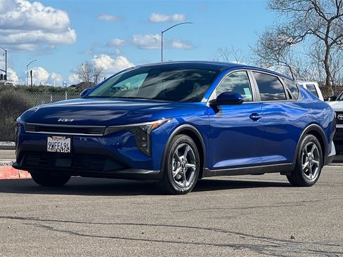 Used 2025 Kia K4 LXS image 10