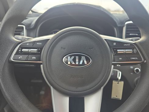 Used 2020 Kia Sportage LX image 14