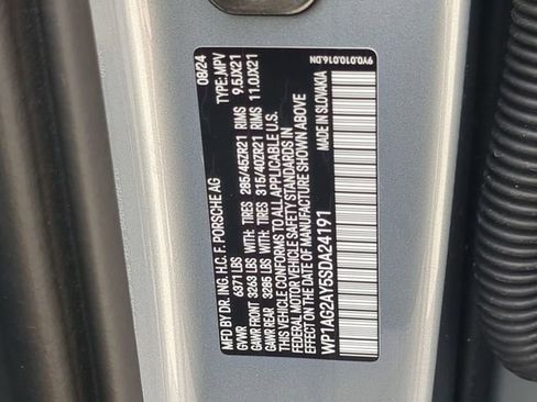 Used 2025 Porsche Cayenne GTS image 36