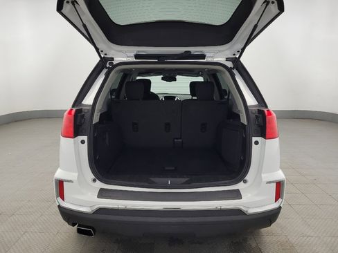 Used 2017 GMC Terrain SLE w/ Convenience Package image 29