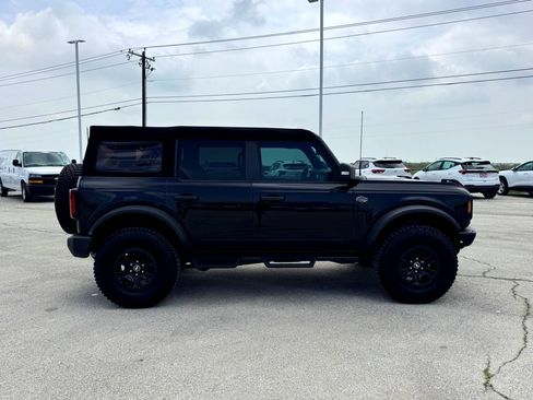 Certified 2024 Ford Bronco Wildtrak AWD/4WD image 5