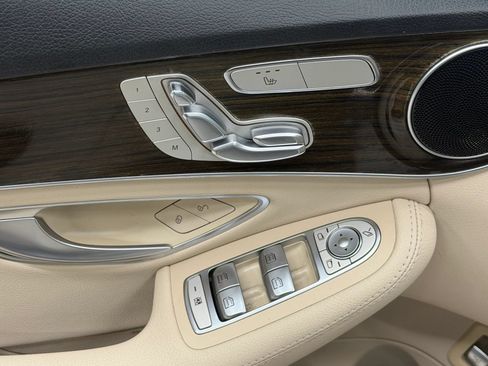 Used 2018 Mercedes-Benz C 300 Sedan w/ Premium Package image 22