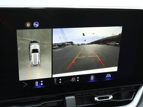 New 2026 Chevrolet Equinox LT w/ Safety and Technology Package image 4