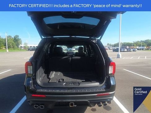 Used 2025 Ford Explorer ST AWD/4WD image 12