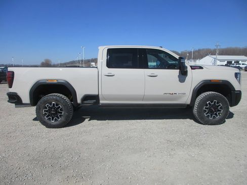 New 2026 GMC Sierra 2500 AT4X AWD/4WD image 2
