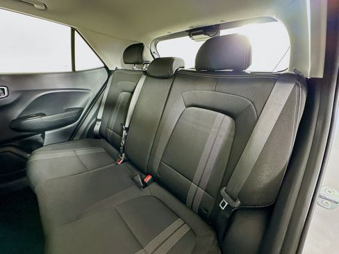 Used 2025 Hyundai Venue SEL FWD image 27