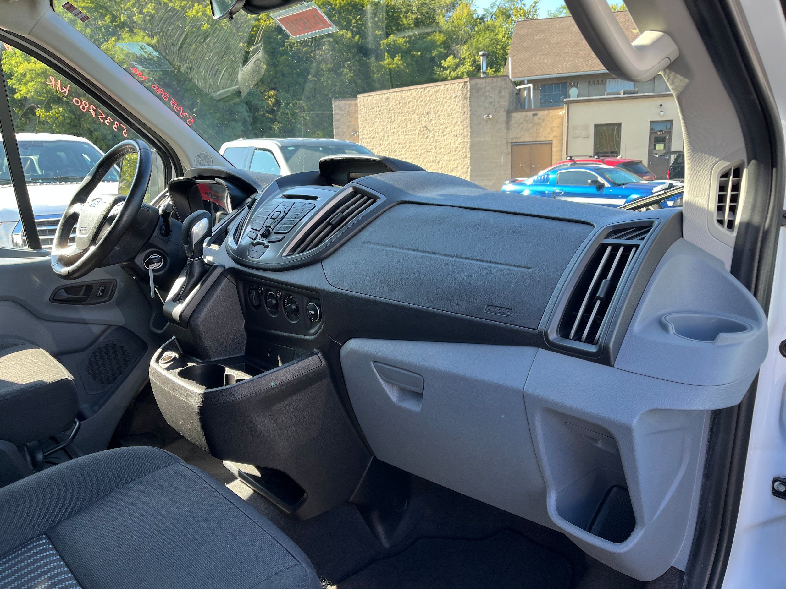 Used 2017 Ford Transit 350 XLT RWD image 6