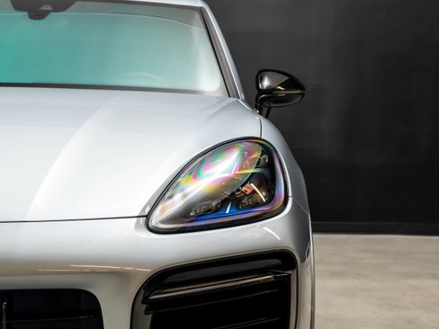 Certified 2022 Porsche Cayenne GTS AWD/4WD image 12