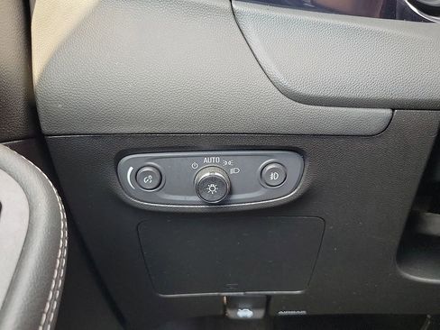 Used 2022 Buick Encore GX Select image 14