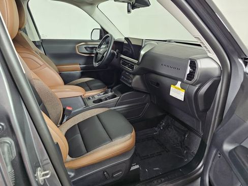 New 2026 Ford Bronco Sport Outer Banks w/ Outer Banks Tech Package+ AWD/4WD image 11